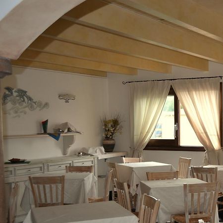 Hotel Delfino Arzachena Exterior photo
