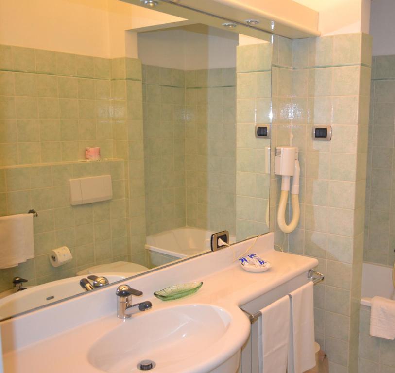 Hotel Delfino Arzachena Room photo