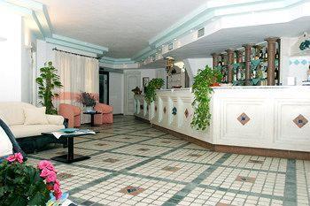 Hotel Delfino Arzachena Exterior photo